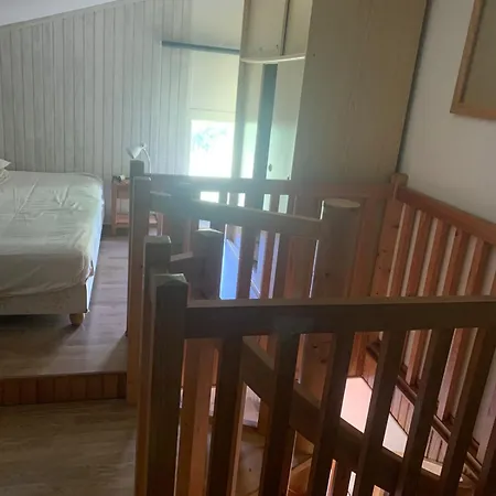 Village Chris Apartment *