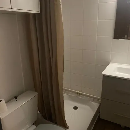 Village Chris Apartment *